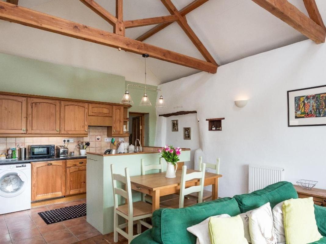 Billy'S Barn Villa Bradworthy Exterior foto